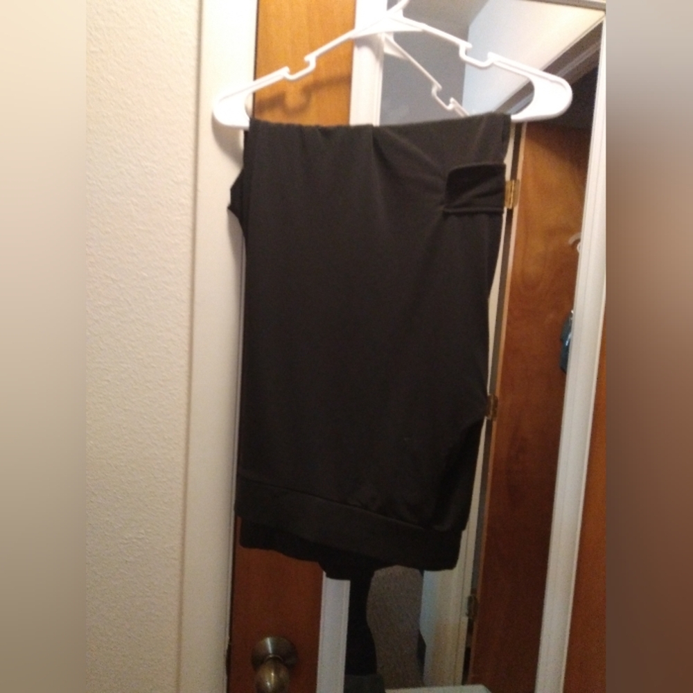 Black Sleeveless Dress